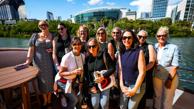 260314_Moms_Trip_Water_Taxi_Boat_Trip_JL106558