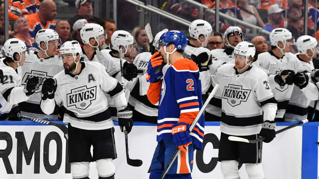 776312032_AD082_Kings_v_Oilers
