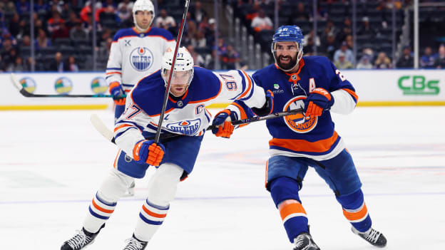 Edmonton Oilers v New York Islanders