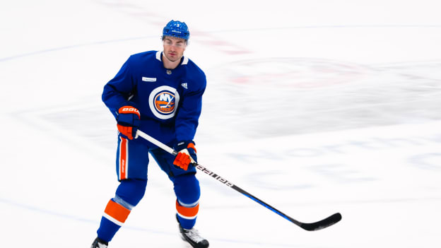 PHOTOS: Islanders Morning Skate Jan. 9