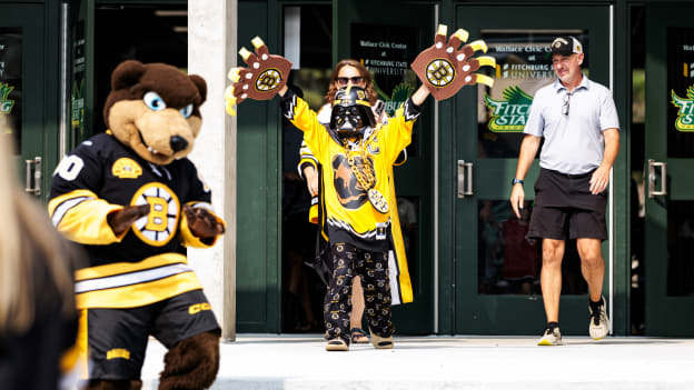 20250906_dle_bruins fan fest fitchburg2