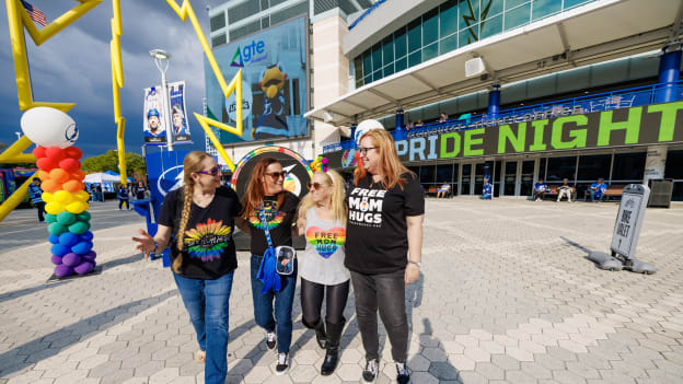 260326-Plaza-PRIDE-TBL-004