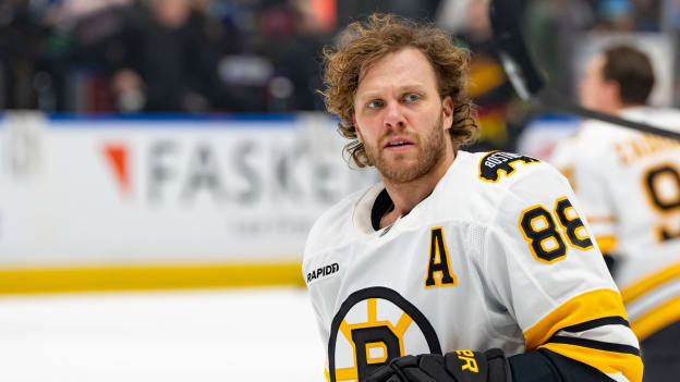 Nádherné. Pastrňák si užil roli vlajkonoše na San Siru