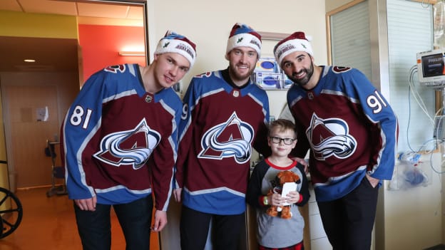 Children's Hospital Holiday Visit 2019 Community