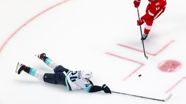 2025_11_18_SEA_ZS_In-Game-081