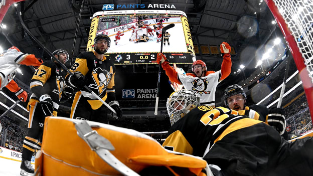 0928c6d1-d089-405f-bcb4-19015be4bbd912102025__Anaheim_Ducks_v_Pittsburgh_Penguins__Joe_Sargent