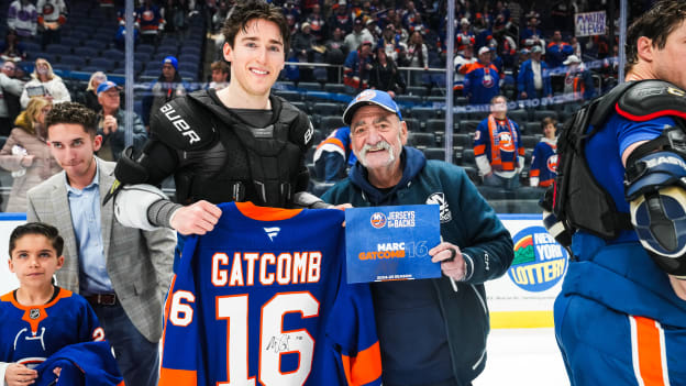 20250415_NYI_WSH_FINAL_JERSEYOFFBACKS-31