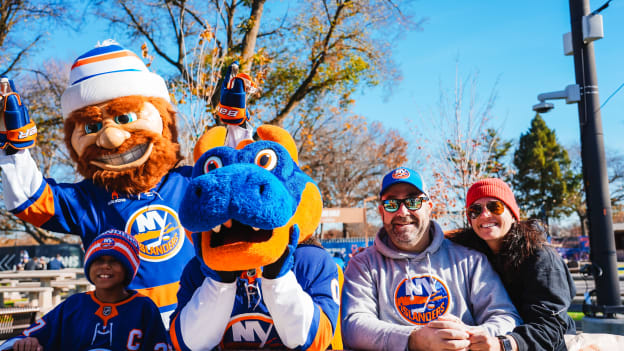 PHOTOS: Season Ticket Member Watch Party at The Park