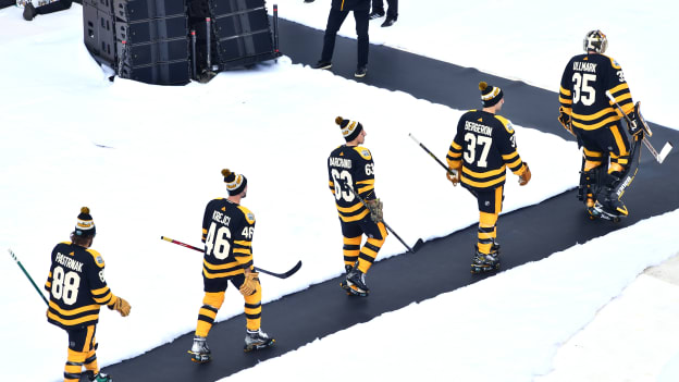 Photos: Pregame at the 2023 Winter Classic