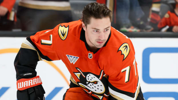 20250929_Sharks_Ducks_Robinson_0049