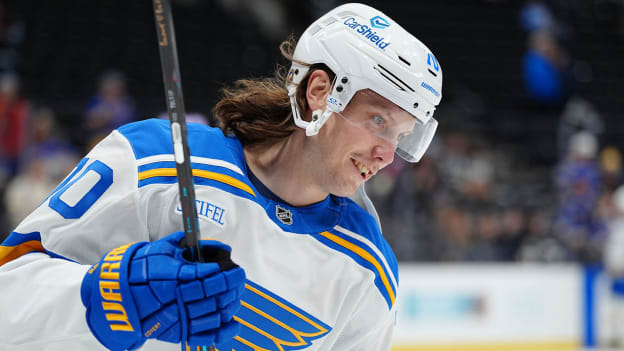Sundqvist signs one-year contract