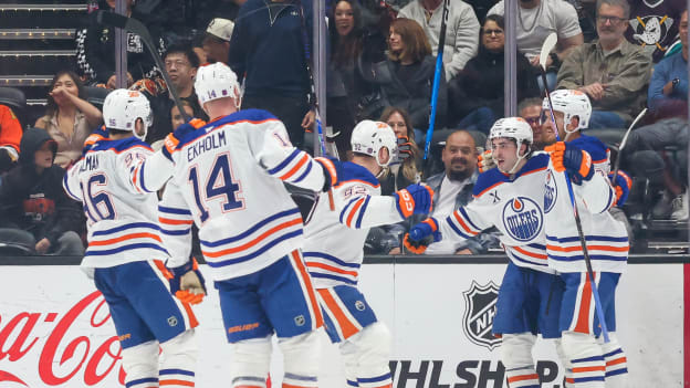 Edmonton Oilers v Anaheim Ducks
