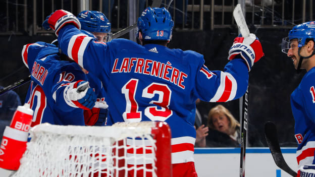 Boston Bruins v New York Rangers