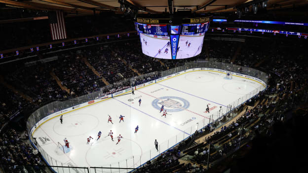 Carolina Hurricanes v New York Rangers