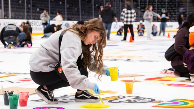 2425_OA_PaintTheIce_001