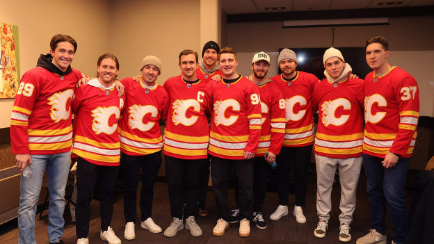 20260223_Flames Autograph Session_ 0001 DM