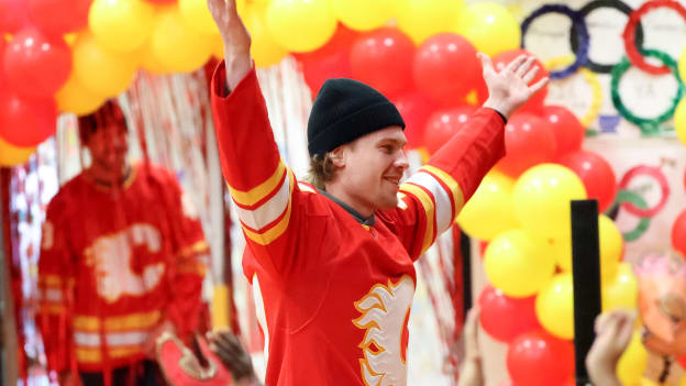 20260219_Flames Apple School Visit_ 0010 DM