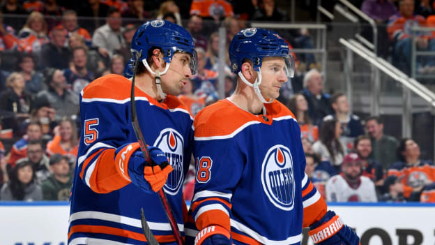 GALLERY: Oilers vs. Avalanche