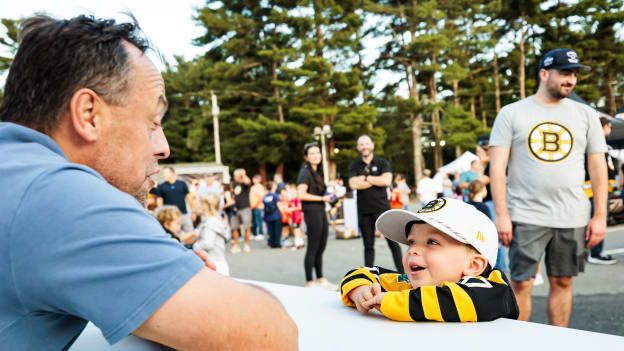 20250905_dle_bruins fan fest hanover42