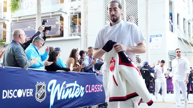 Photos: Winter Classic Arrivals