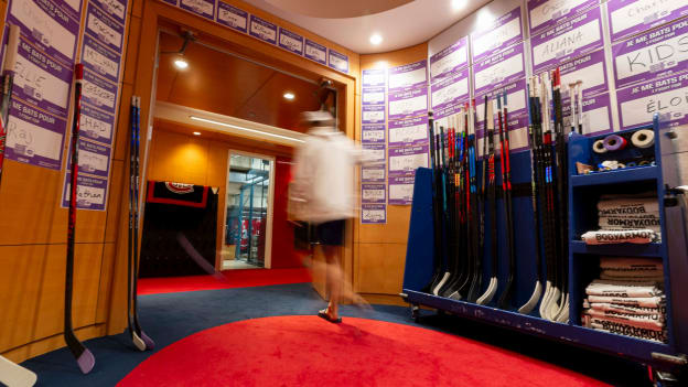 20251108-uta-mtl-_VMC0004