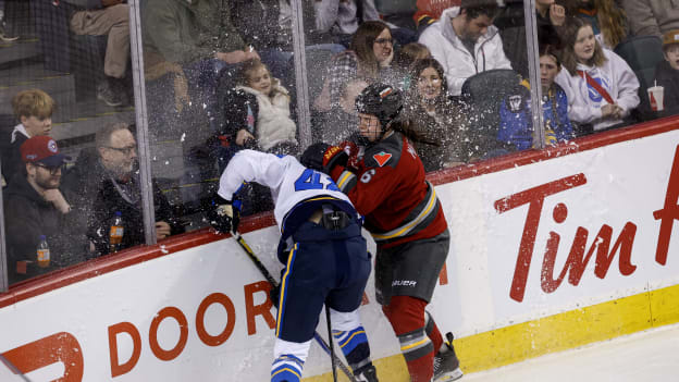 20260401_PWHL_FLA1280_JP