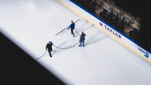 20250913_ICEIN_FIRSTCUT-6