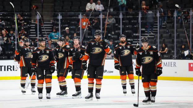 2023-24_0927_Ducks_Sharks_99