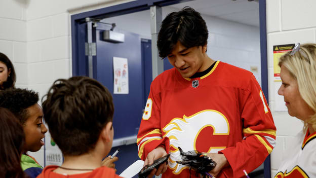 20260219_READING_GIVE_IT_A_SHOT_FLA0109_JP