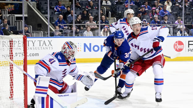 New York Rangers v New York Islanders
