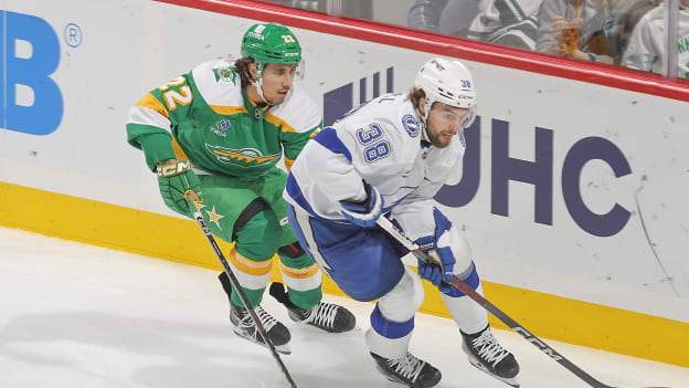 26953143_Tampa_Bay_Lightning_v_Minnesota_Wild_Andrew_Taylor_(Greenfly)_20241102_020729