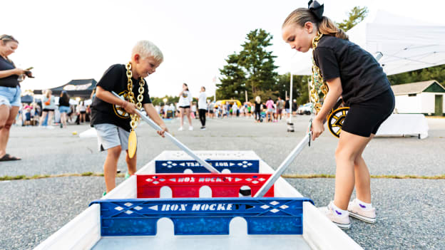 20250905_dle_bruins fan fest hanover51