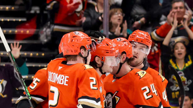 39828332_Seattle_Kraken_v_Anaheim_Ducks_Deleted_User_20260204_050613