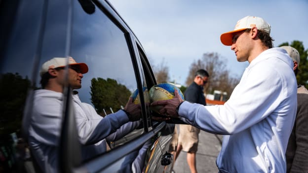 251125_Community_Marketing_Turkey_Distribution_JL204420