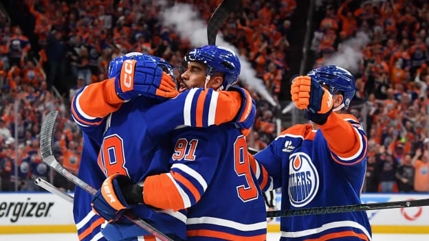 776312032_AD041_Kings_v_Oilers