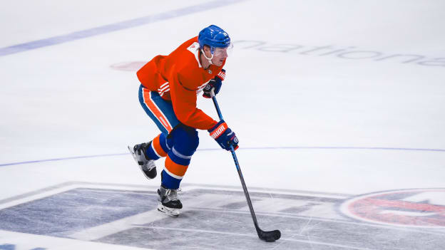 PHOTOS: Islanders Practice Monday Dec. 4