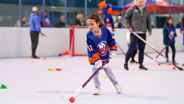 PHOTOS: Try Street Hockey for Free with Girl Scouts of Nassau County