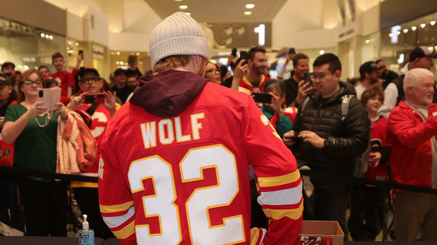 20260223_Flames Autograph Session_ 0003 DM
