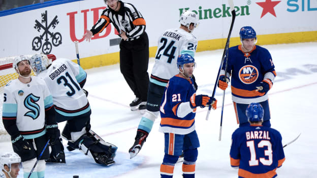 DE116378-4740-49CB-9846-2EADD3F911B1-6984-0000014300702AB8