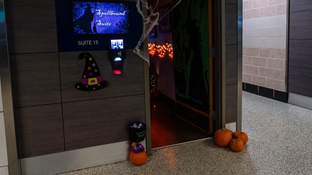 20250124_TBL_BFL_HatTrickOrTreat_16