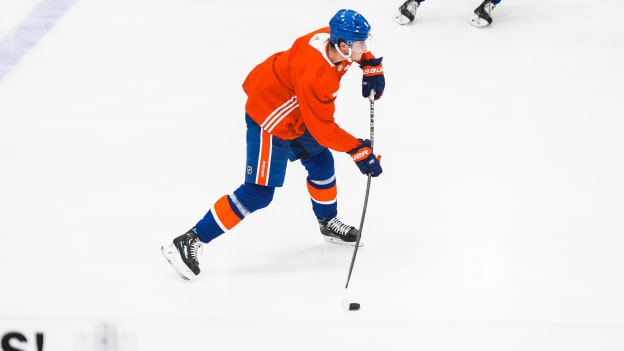 PHOTOS: Islanders Practice Nov. 21, 2023