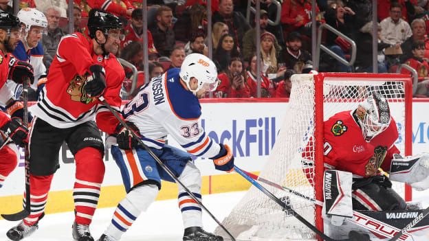 Edmonton Oilers v Chicago Blackhawks