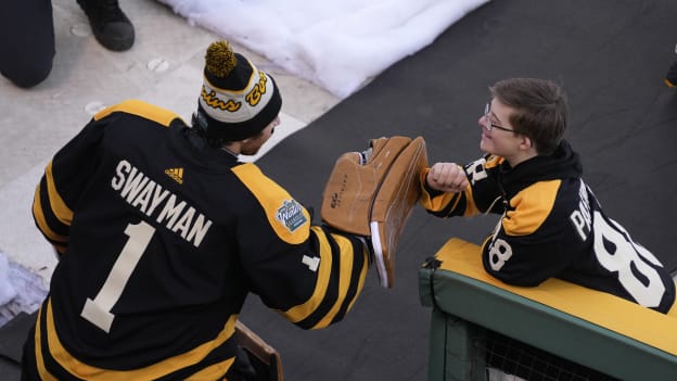 Photos: Pregame at the 2023 Winter Classic