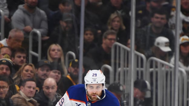 Edmonton Oilers v Boston Bruins