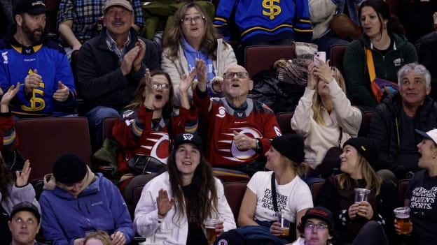 20260401_PWHL_FLA1201_JP