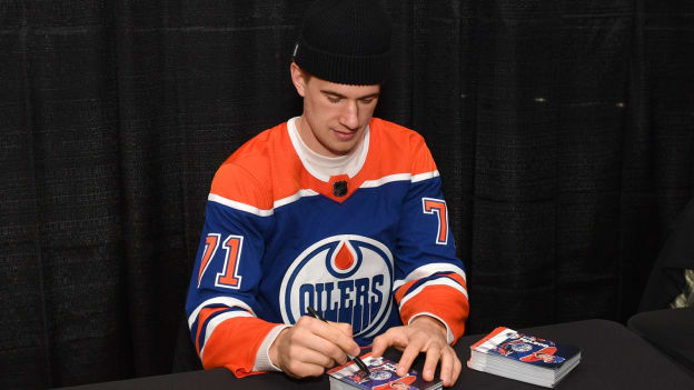 West Edmonton Mall Autograph Session