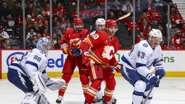 27883988_Tampa_Bay_Lightning_v_Calgary_Flames_Andrew_Taylor_(Greenfly)_20241213_040308