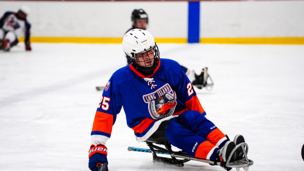20251205_SledHockey-02