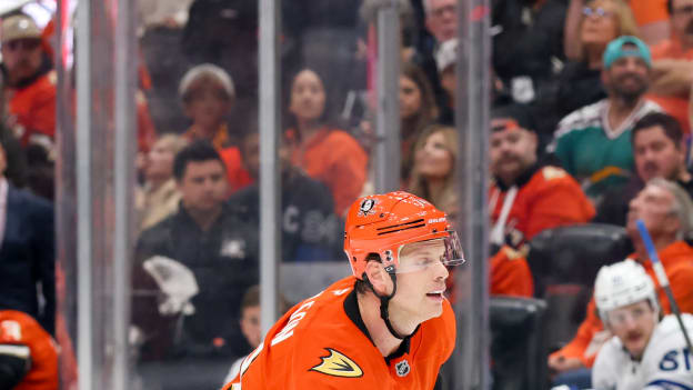 42059508_Toronto_Maple_Leafs_v_Anaheim_Ducks_Deleted_User_20260331_030421