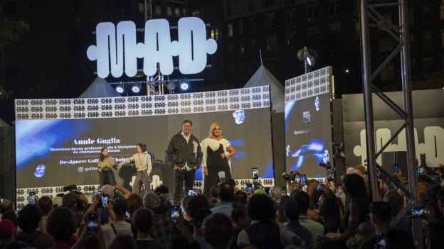 08.21_FromUsToYou_@bdesormeau.jpeg_003